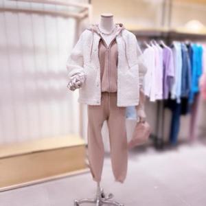 [시에로]SJ1LTF302_라운드넥 사이바포켓  무스탕 점퍼