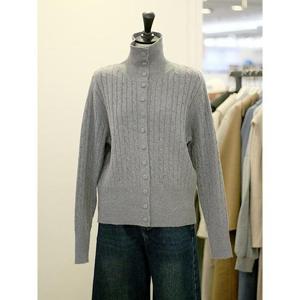 메종블랑쉬 세이브존03 꽈배기 단추 폴라 니트 가디건 AQM261JKT101A