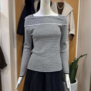 클리지 DP01 스트라이프 오프숄더 니트 CQ2WKT15