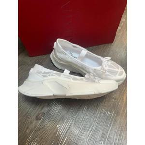 24FW Valentino 여성 스니커즈 WS0JX3XMFZH4 TP572001117