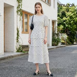 [무자크] 도트 티어드 롱 원피스 (MN3WOP01)