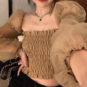 슈팅스타 / 스퀘어넥 퍼프소매 시스루 크롭 블라우스 321536
