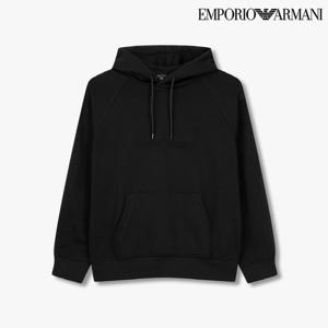 [엠포리오 아르마니]남성 엠보 로고 래글런 후드 티셔츠(A514126025)