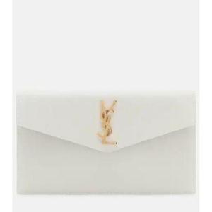 생로랑 Uptown 레더 클러치 P00434410