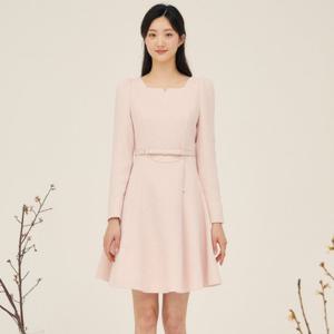 [제이제이 지고트]스퀘어넥 벨티드 플레어 원피스 GP2A0OP261