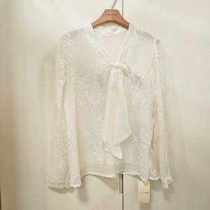 스테파니 HC07 레이스 리본 플리츠 블라우스 A26SH6117