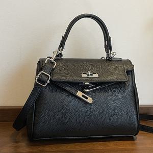 [달라보여] 체리터 여성소가죽가방 크로스백 a04461