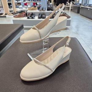 엘칸토 HC11 양가죽 여성 슬링백 O5H6U61J336