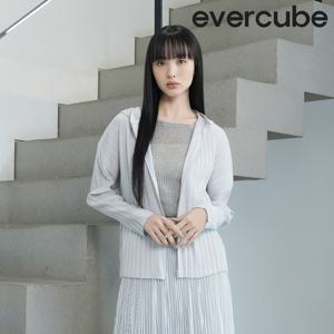 에바큐브 26SS Mix플리츠 후드 자켓