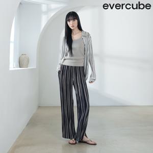 에바큐브 26SS 스트라이프 플리츠 세미 와이드 팬츠