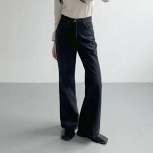 [다잇템_패션]여자 블랙진 하이웨이스트 세미부츠컷 데님팬츠