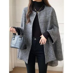 [에이시크]모던 체크 케이프 코트 B23DCT071