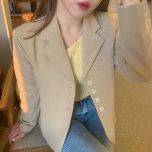 워너비뮤즈 /  MADE 주문폭주 버튼 루즈핏 크롭 자켓 블레이저