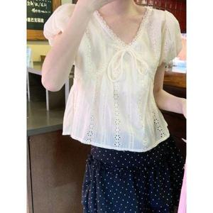 [샵앤]여성 펀칭 레이스 리본 여름 반팔 블라우스 MSE-WBL-20703-아이보리