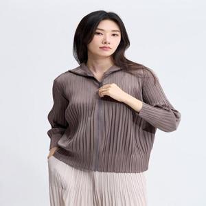 [플리츠미][최초가 238000원] 래디언트 숏 후드 집업 자켓_EPJKF125003