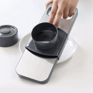 [리본제이]무디타 냉장고에 착 붙는 스텐 만능 채칼 슬라이스 채칼 세트