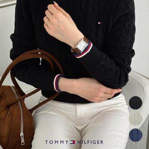 [타미힐피거]타미힐피거 크루넥 케이블 니트 남여공용 소매 로고 포인트