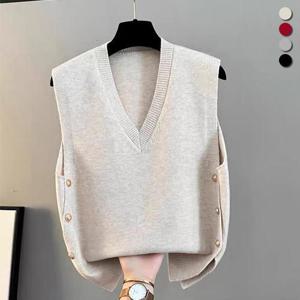 [유니제이] 네드로 브이넥 금장 조끼