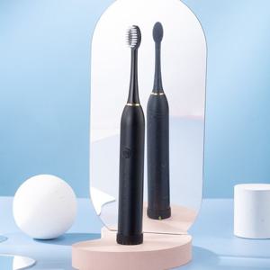 스마트 6단 전동칫솔 충전식 음파 진동칫솔 칫솔모 4개 블랙 P514