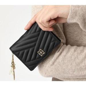 갤러리아_닥스 블랙 퀼팅 로고 참장식 반지갑 DCWA2F218