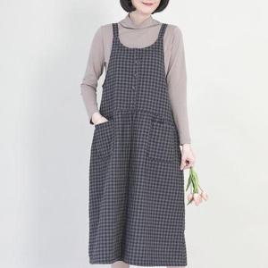 [애비뉴투지]엄마옷 고방 체크 패딩 솜 누빔 단추 멜빵 여성 겨울 롱 조끼 원피스 K11350 50대 60대