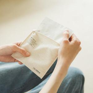 디어커스 아무틈 간편한 초강력 냄새 제거 슬림 제습제 12개입 +전용 파우치 2개입