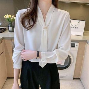 [르뚜앙]아라군 고급 스카프 타이 새틴 블라우스 하객 정장 봄 가을 루즈핏 블라우스