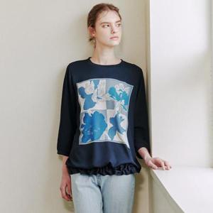 [마르조]컷트지프린트 티블라우스 네이비