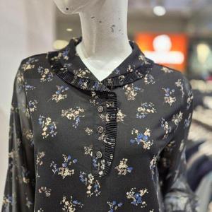 [올포유]여성-몸판 신축성 좋은 져지 원단 소매는 시원한 쉬폰 소재/카라 주름 포인트 7부 소매 플라워패..