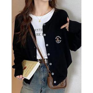 [카라]KARRA 허그베어가디건_A5S0003