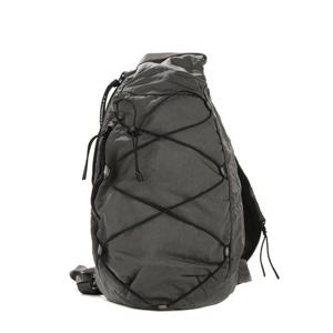 [CP컴퍼니] 25FW (19CMAC735A 005269G 921) 남성 RUCKSACK 힙색