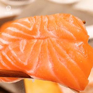 노르웨이 슈페리어급 생연어 자투리 못난이 연어 300g