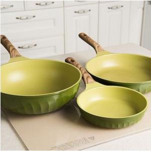 일진쿡웨어 포시즌 유해성분이 없는 올리브그린 티타늄코팅 인덕션겸용 궁중팬 그릴팬 웍팬 일반후라이팬