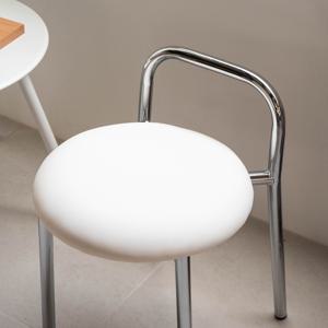 [리퍼] 메탈 스툴 보조 간이 화장대 의자 부클레 디자인 인테리어 카페 체어