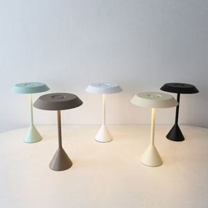 LED 충전식 버섯 갓 스탠드 무드등 터치 테이블 조명