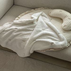 국내산 가을 겨울 강아지 펫 밍크 러블리 리본 따뜻한 극세사 블랭킷 애착 이불 담요