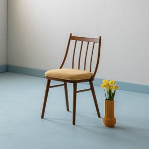 [리퍼] 소피아 원목 패브릭 카페 식탁 의자 01