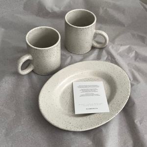 모노미스트 머그컵+오벌접시 2인 선물세트 집들이선물 신혼부부 결혼 돌잔치 답례품