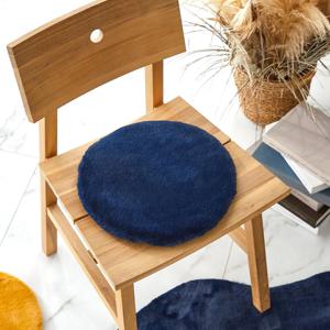 도톰하고 부드러운 페이크퍼 원형방석 네이비 34R