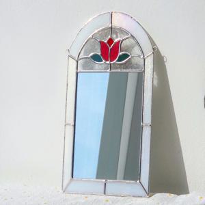 아치 프레임 튤립 벽걸이 거울