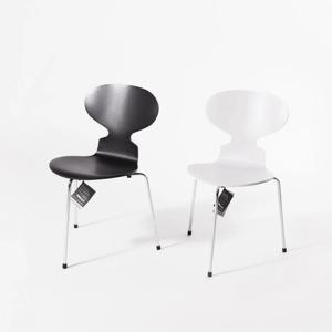 프리츠한센 앤트 체어 3 Legged, Chrome Base