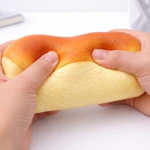 카스테라 말랑이 스퀴시 스트레스볼 장난감 치즈빵 감자빵 주물럭 촉감놀이