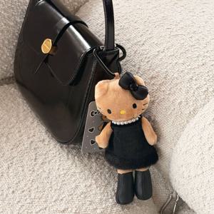 산리오 롱다리 태닝 헬로키티 키티 블랙 원피스 가방 인형 키링