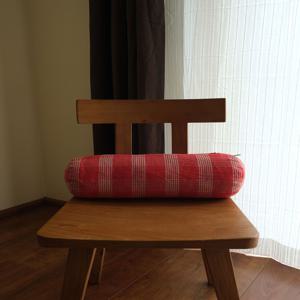 Candy cushion - Red check