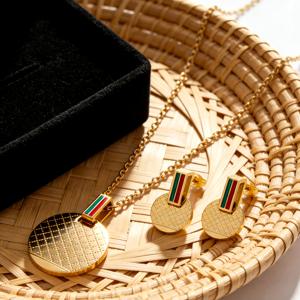 TEMU 3피스 스테인리스 스틸 크리에이티브 펀 드립 오일 레드 그린 골드 목걸이 & 귀걸이 세트, 연회, 행사, 파티, 휴가, 데이트, 선물용 액세서리, 18K 골드 도금, 저자극성 목걸이, 고급 목걸이, 프렌치 스타일 라이트 럭셔리 우아한 패션 스트리트 클래식 목걸이 & 귀걸이