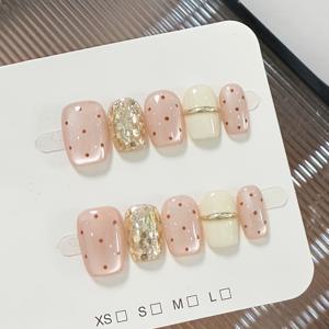 TEMU 귀여운 핑크 물방울 무늬 3D 메탈릭 라인 디자인 스팽글 고양이 눈 프레스온 짧은 인조 손톱 10개입, 여성들을 위한 사랑스럽고 생생한 발렌타인데이 선물로 완벽합니다.