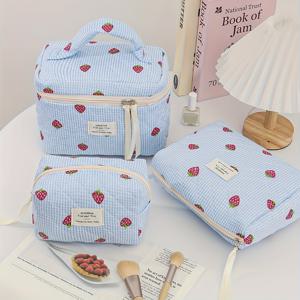 TEMU 새로운 3개 세트 대형 및 중형 딸기 프린트 간단한 만화 캐릭터 수납 가방 동전, 열쇠, 작은 신선하고 귀여운 핸드백 메이크업 용품을 담을 수 있는 대용량 여행 화장품 가방 선물, 어머니의 가장 친한 친구를 위한 축제