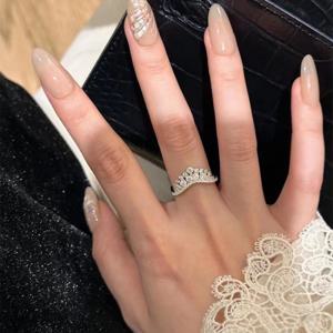 TEMU 여성용 패션 반지 1개, 우아하고 고급스러운 왕관 오픈 링, 저자극성, 아름다운 선물 상자 포함, 여자친구를 위한 크리스마스, 할로윈, 밸런타인데이 고백 선물, 좋은 친구를 위한 파티 연회 선물, 일상 통근, 휴가, 결혼식, 연회복으로 적합