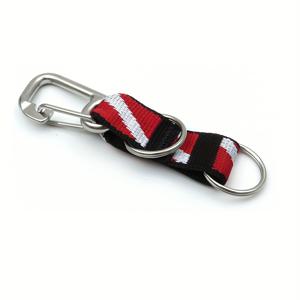 TEMU 스쿠바 다이빙용 클립 커넥터, 316 스테인리스 스틸 카라비너 키퍼 및 듀얼 스플릿 링이 특징이며, 플래시라이트, 호루라기, 게이지 또는 카메라에 적합한 다이브 플래그 웨빙 스트랩이 함께 제공됩니다.