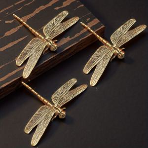 TEMU 3개 빈티지 황동 잠자리 크리스마스 장식 - 우아한 골드 톤의 날아다니는 곤충 조각상, 복잡한 날개 & 몸체 디자인, 홈 , 축제 장식품|빈티지 스타일|정교한 장인 정신, 잠자리 장식